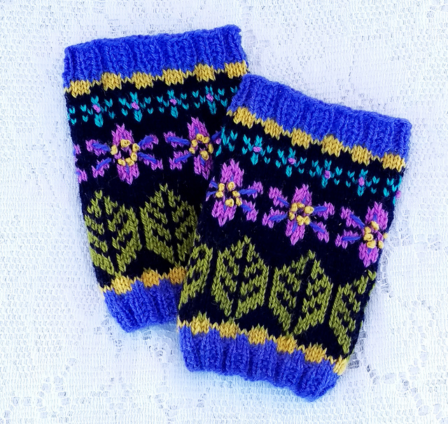 Flora Wristlets