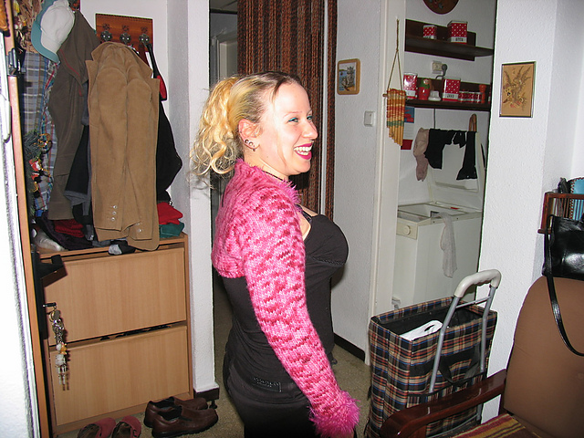 Slim Shrugs (Knit)