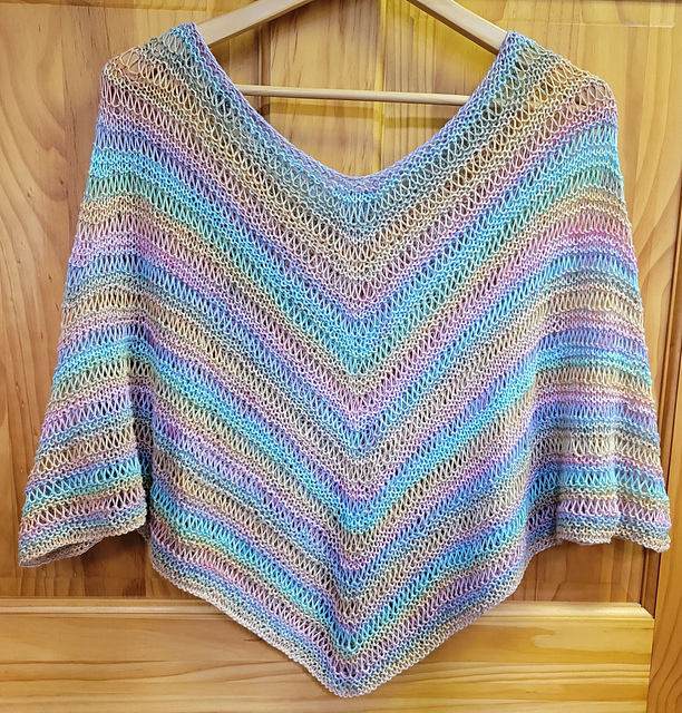 Summertime Garter & Lace Capelet