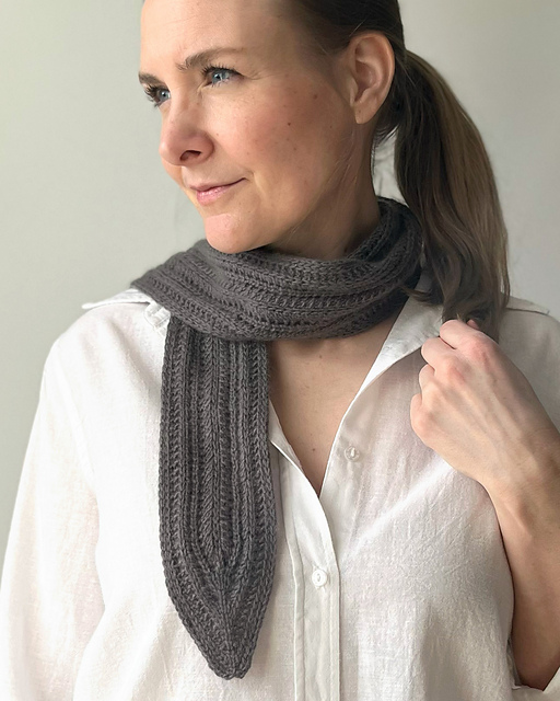 Pari Scarf