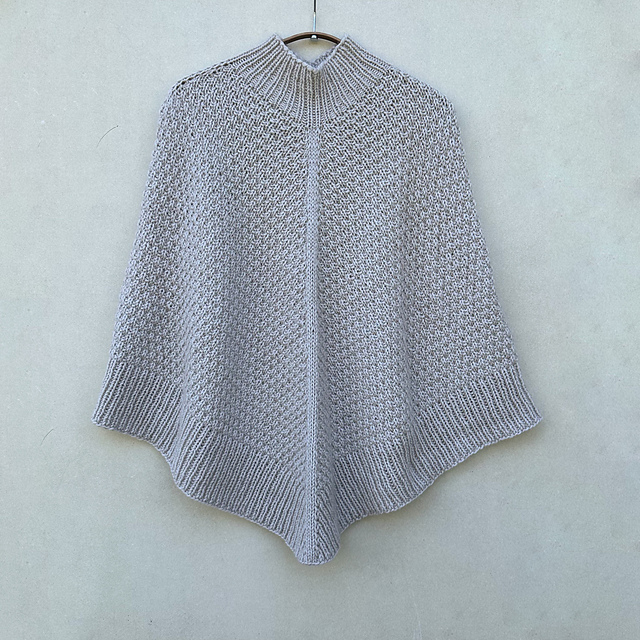 Ravelry Elvira Poncho pattern by Pernille Larsen