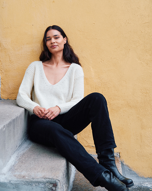 Deep Valley Sweater