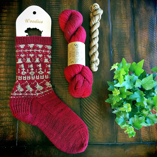 Wonderland Socks
