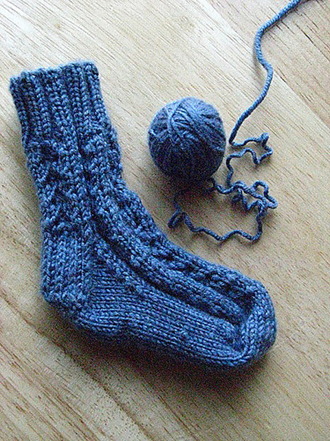 No Cold Footsies: Alligator Baby Socks