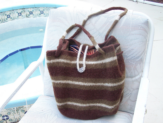 2010-05 Felted Striped Bag