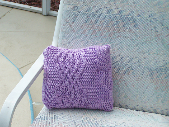 2010-09 Cabled Pillow #4
