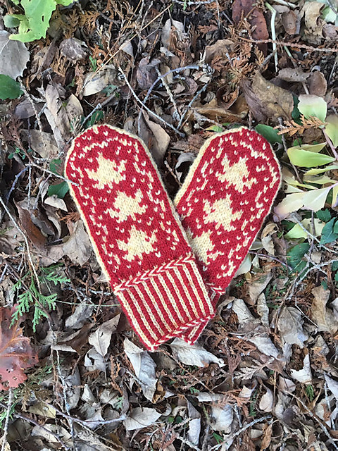 Falling Leaves Mittens