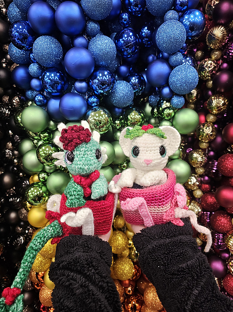 Christmas Box Dragon and Mouse