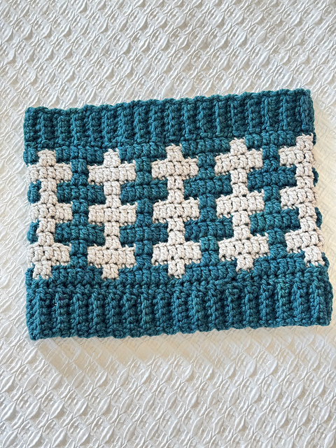 Courtyard Cowl