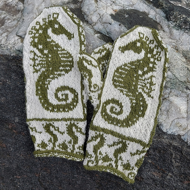 Seahorse Mittens