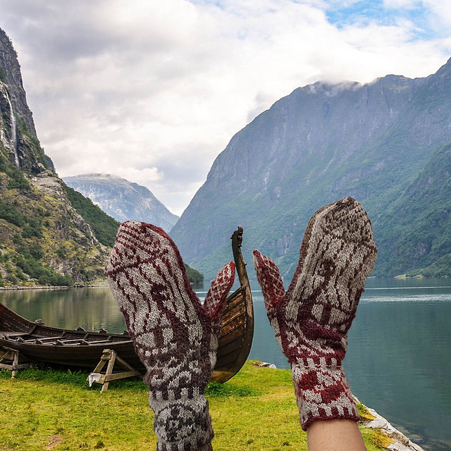 Viking Ship Mittens