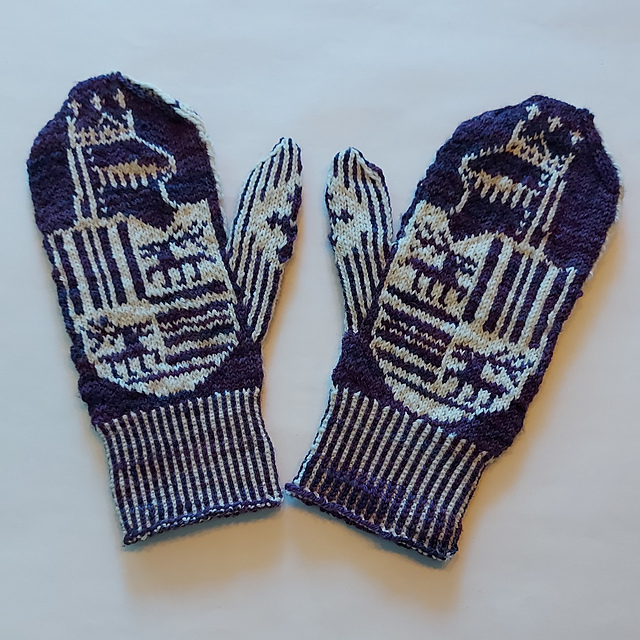 Crusader Knight Mittens