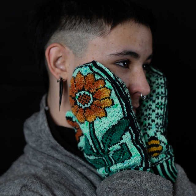 Sunflower Mittens
