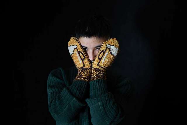 Beer Pint Mittens