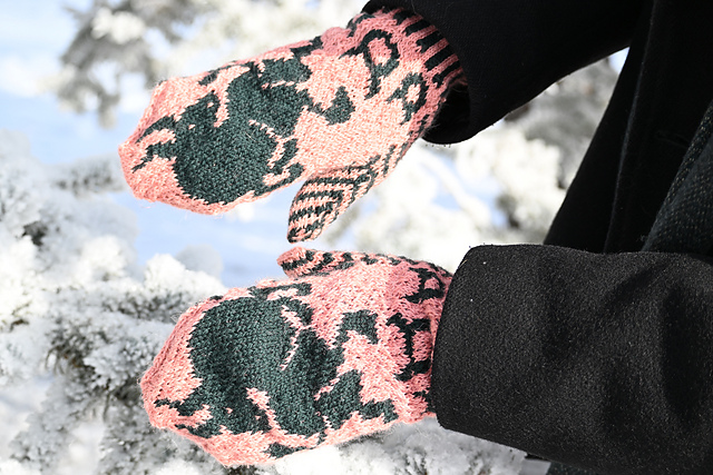 Taurus the Bull Mittens