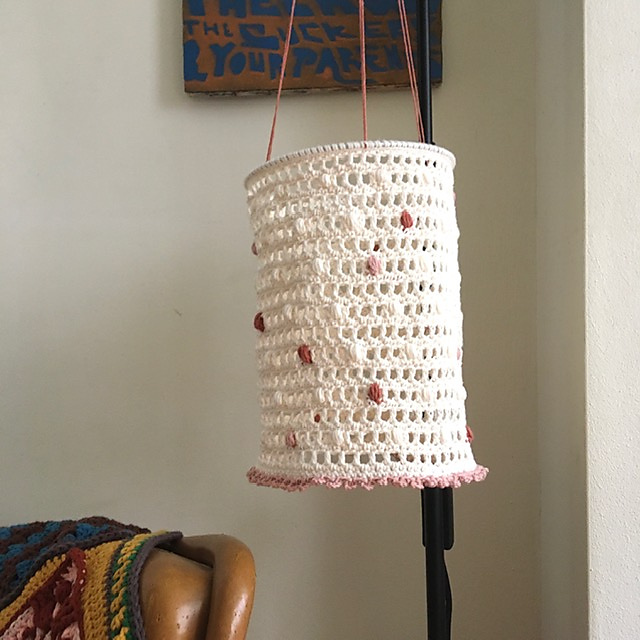 Dottie hanging lantern