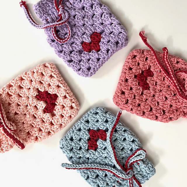 Valentino pouch