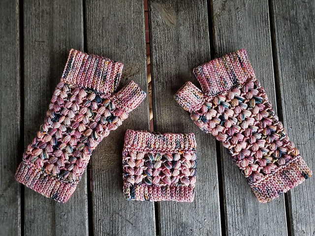 Puff Stitch Wrist-Warmers & Coffee Cuff