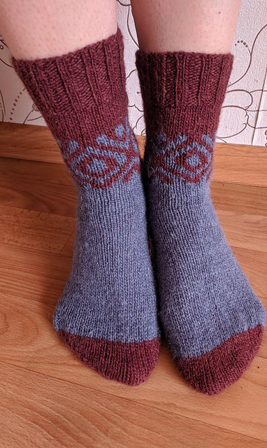 Socks with rhombuses