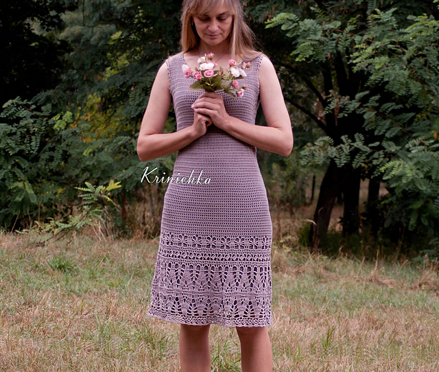 Knee length sleeveless dress