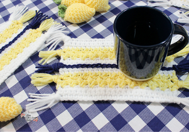 Lemon Farmhouse Mug Rug