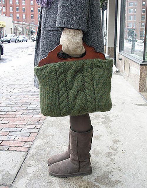 Caitlin's Cabled Bag
