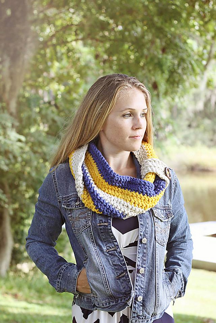 Lovin'Loops Infinity Scarf