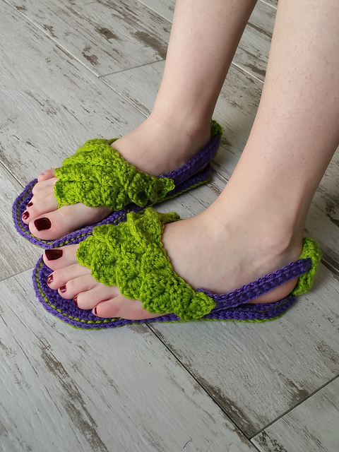 Slingback Crocodile Stitch Slippers