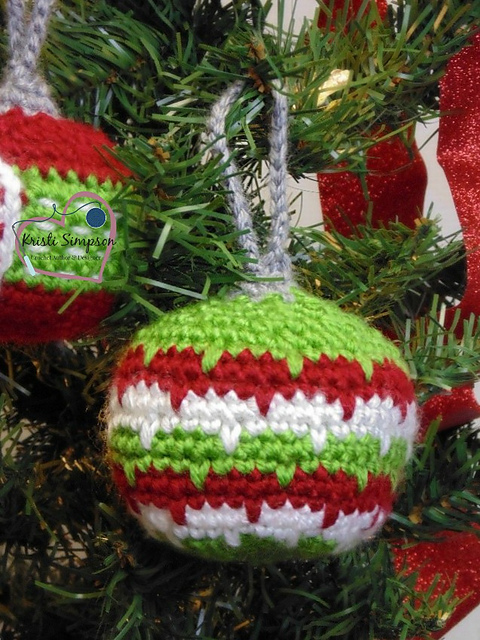 Drop Stitch Ornament