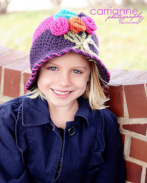 Bella Hat with Rolled Flower Bouquet