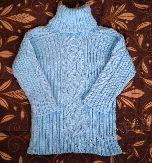 S6911B Jungen-Rollkragenpullover mit Zopfrippen