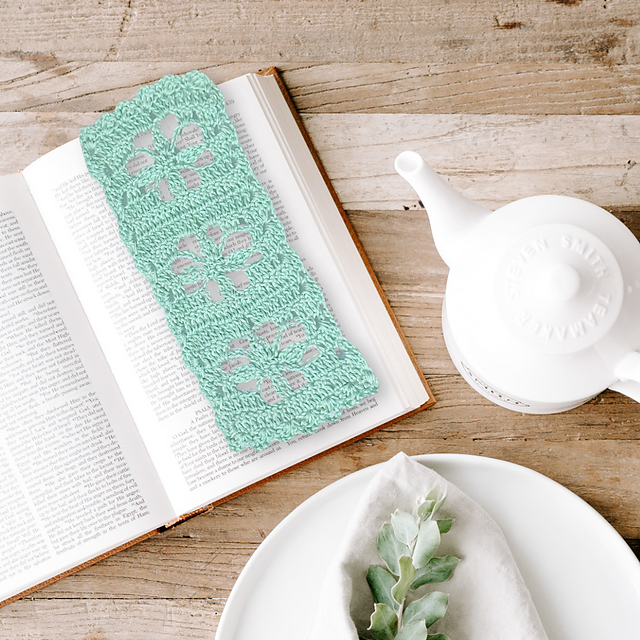 Bloom & Breakwater Bookmark