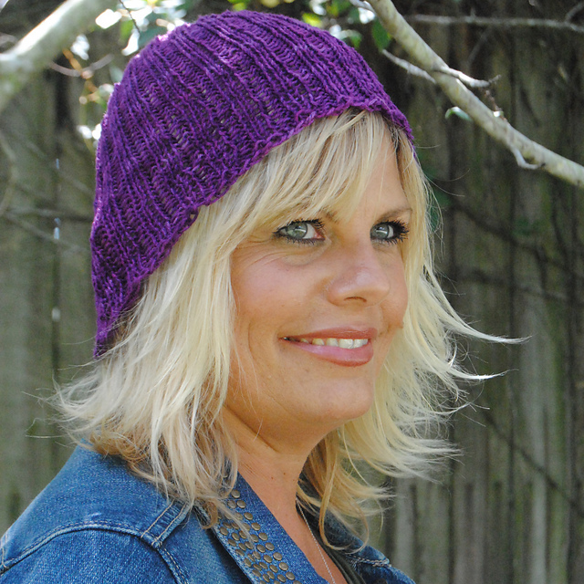 Naples Amethyst Knit Ribbed Hat