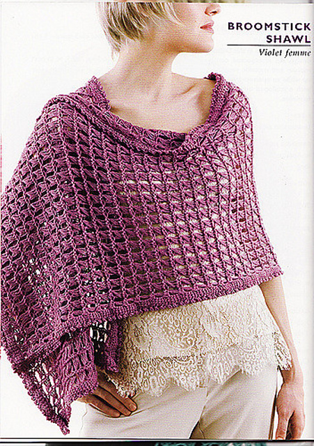 Broomstick Shawl: Violet Femme