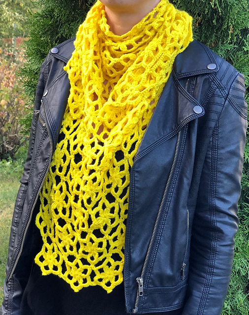 Sunny Star Flower Scarf