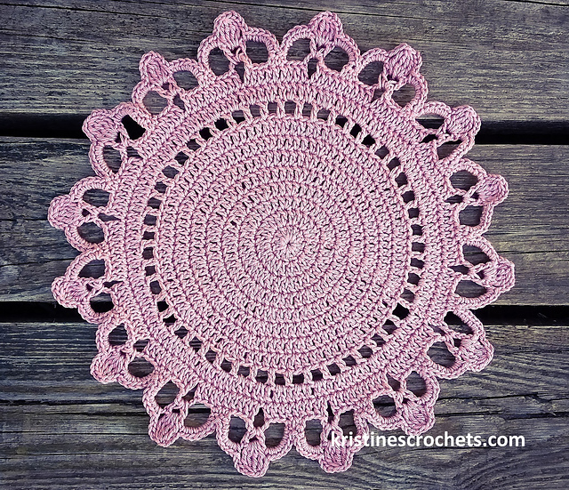 Berry Mousse Doily Placemat