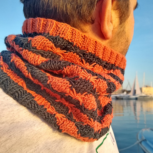 Cowl II Season In Red