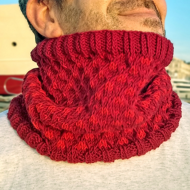 Cowl III Season In Red