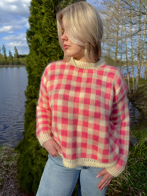 Ravelry: Nuppu Sweater pattern by KukkuLoops by Riina Kukkurainen