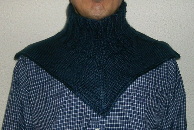 Knitted Cowl / Neckgaitor