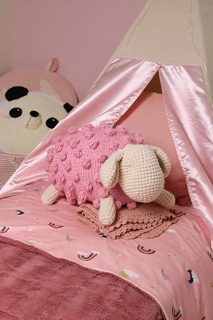 Cozy Corner Sheep