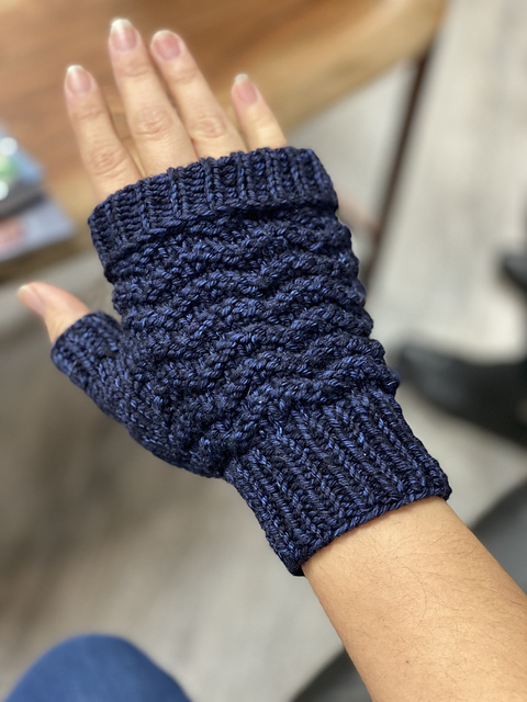 Cozy Chevron Mitts