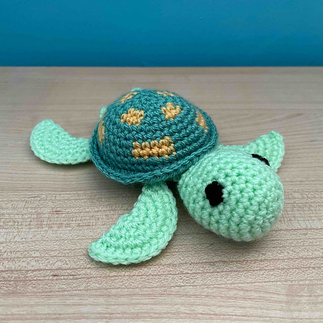 Ravelry: Turtle pattern by Laura Dixon