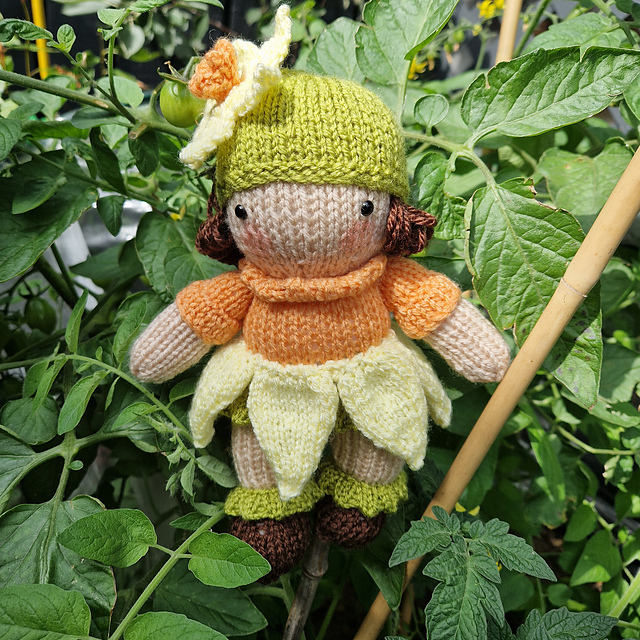 Daffodil Doll