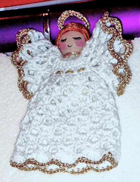 Christmas Clothespin Angel