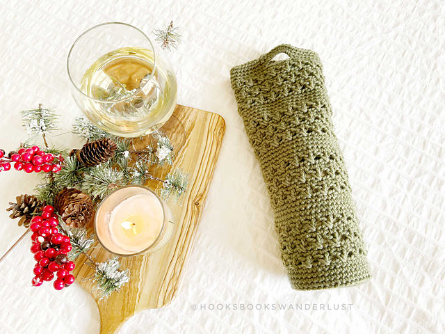 Merry + Bright Wine Sleeve