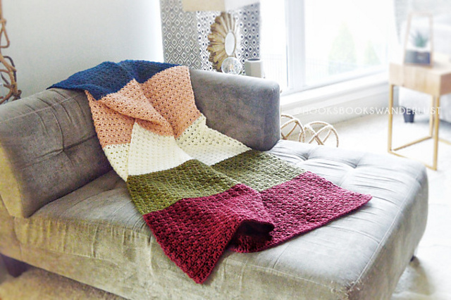 XOXO Throw