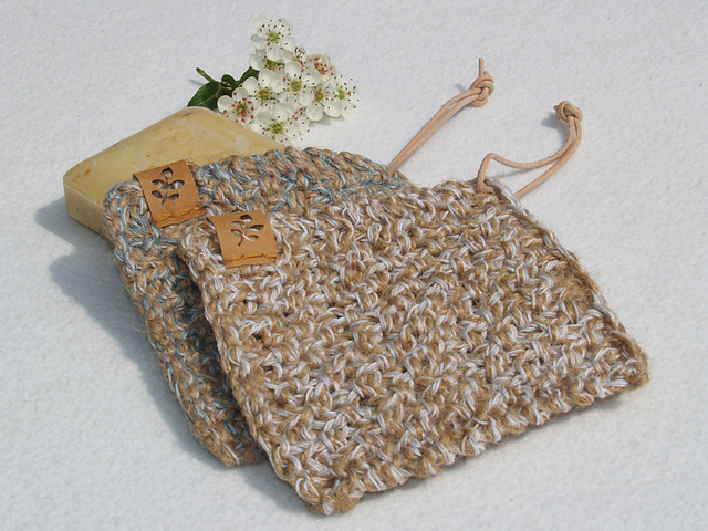 Knitta