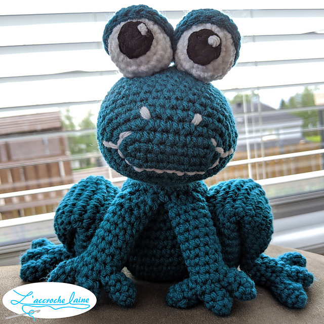 Fripouille la grenouille pattern by Emilie Bourassa