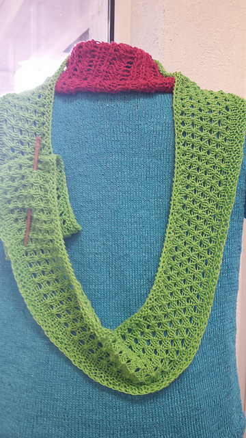 Southern Needle Eyelet Cowl